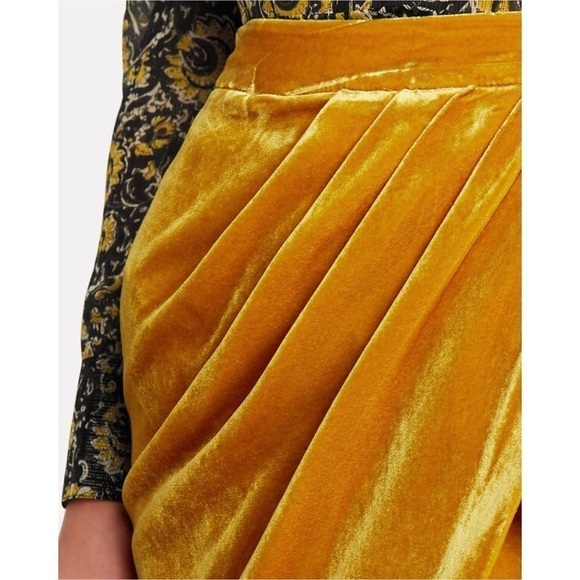 NWT VERONICA BEARD Marigold Silk Velvet Pleated High Waist Wrap Pencil Skirt 4 - Picture 5 of 12